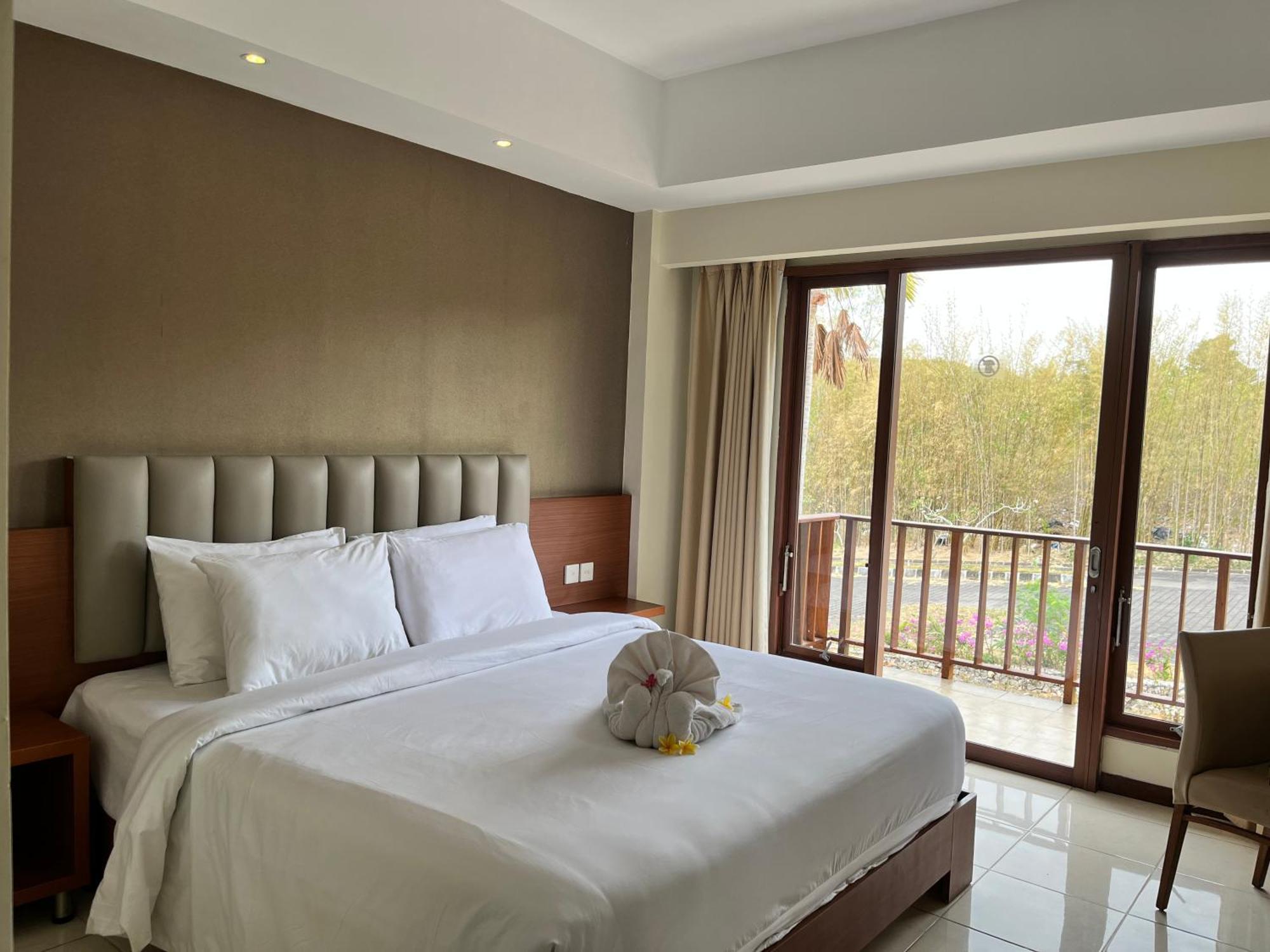 New Kuta Hotel By Lorin Uluwatu Exteriér fotografie
