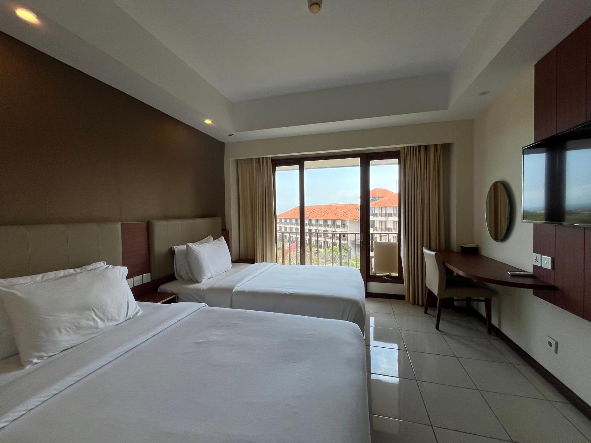New Kuta Hotel By Lorin Uluwatu Exteriér fotografie